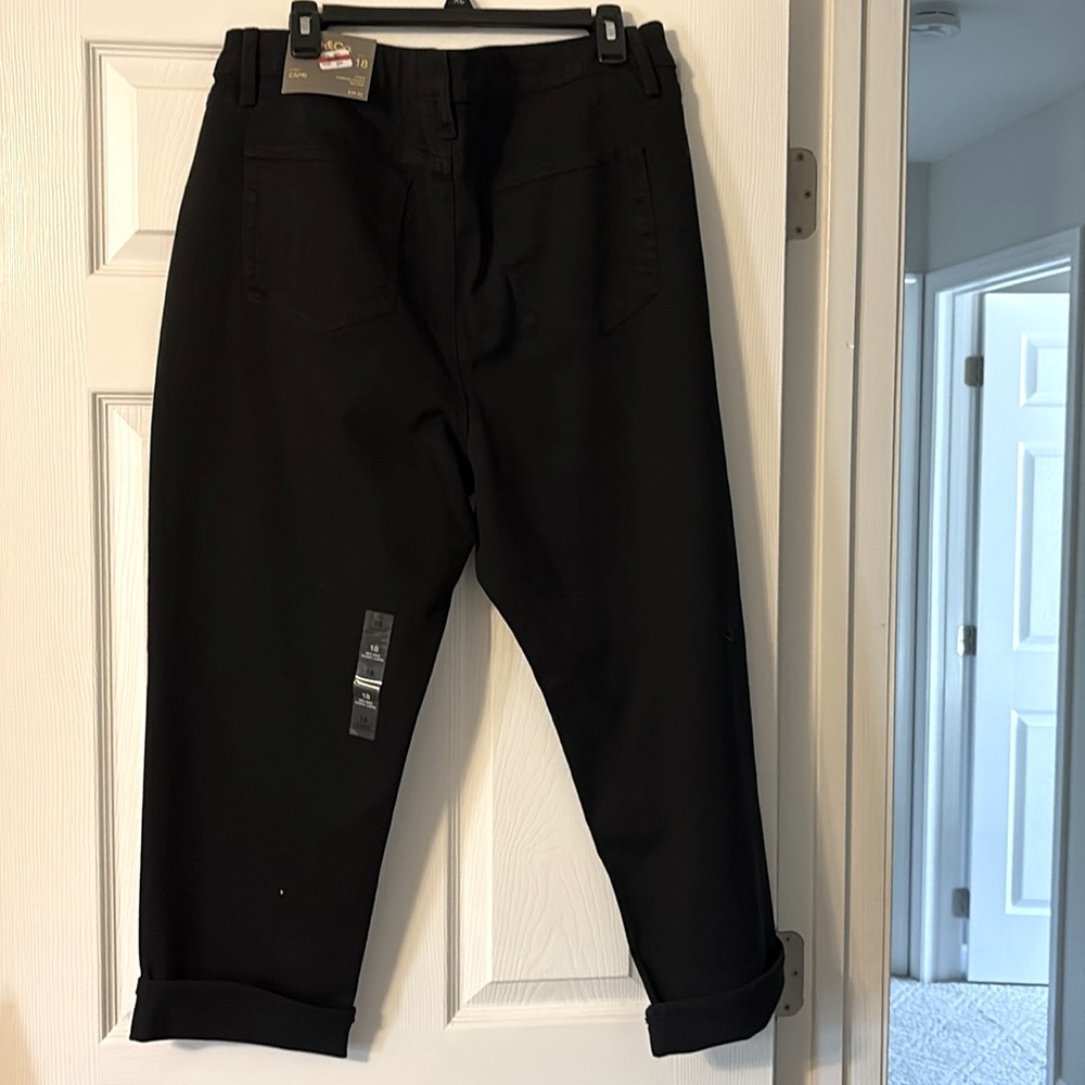 New black crop jeans - Picture 2 of 3
